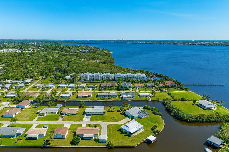 Commercial Toilet Installation in Ellenton, FL